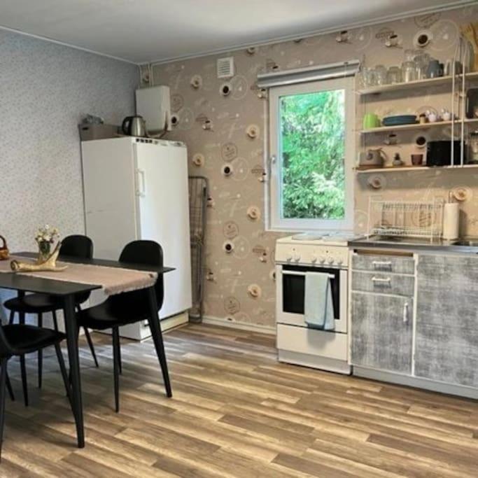 Familienfreundliche Farm Stuga Hamra  Εξωτερικό φωτογραφία